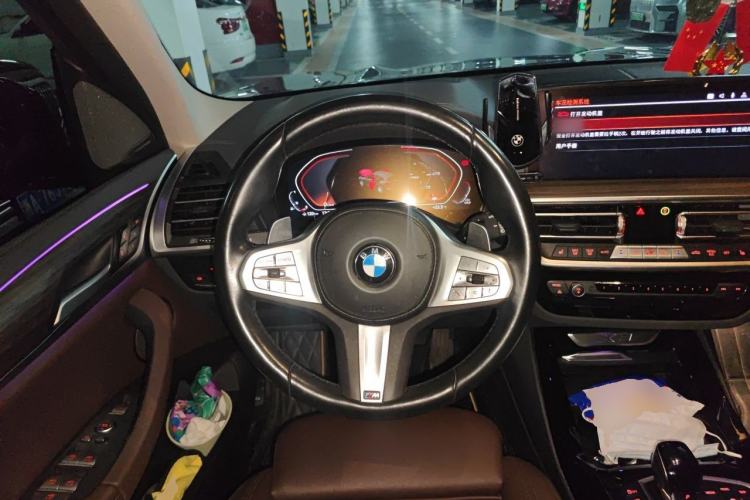 Used BMW X3 2022 Second Facelift xDrive30i Leading Edition M Night Sky Package Steering Wheel