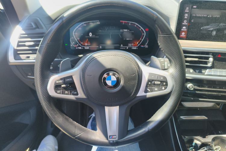 Used BMW X3 2022 xDrive30i Luxury Model M Night Sky Package Steering Wheel