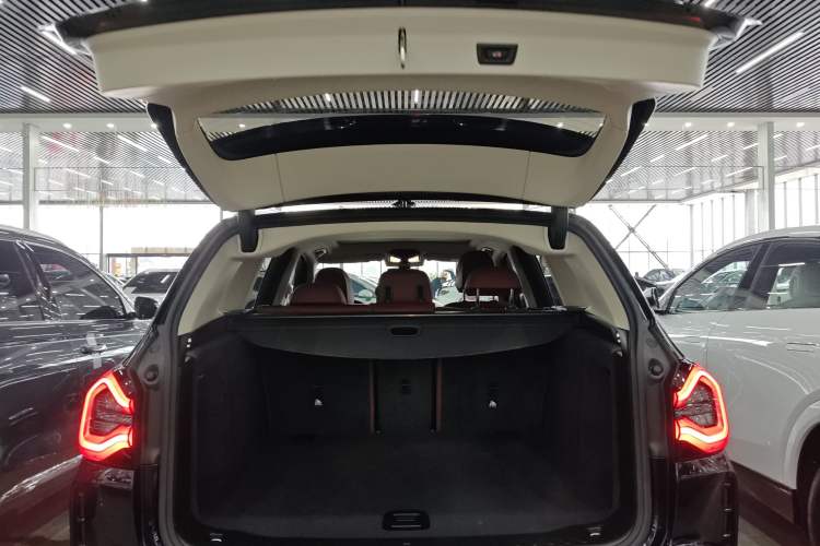 Used BMW X3 2022 Restyled xDrive25i M Sport Package Trunk