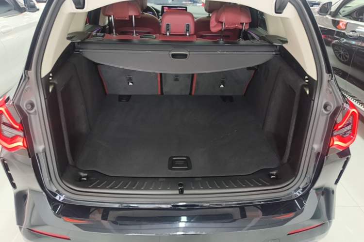 Used BMW X3 2022 Second Facelift xDrive30i Leading Edition M Night Sky Package Trunk