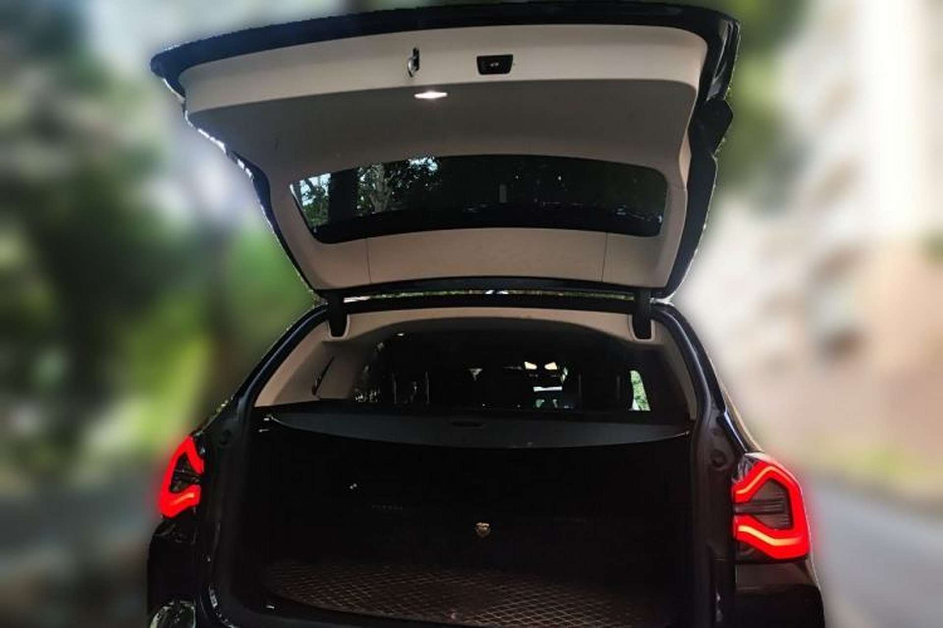Used BMW X3 2022 xDrive25i M Sport Package Trunk
