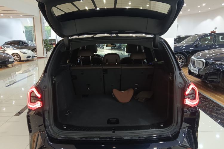 Used BMW X3 2022 xDrive30i Luxury Edition M Night Sky Package Trunk