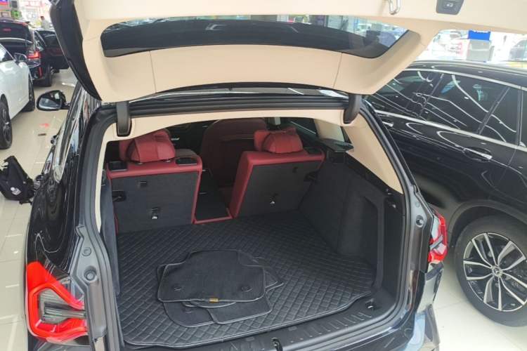 Used BMW X3 2022 Restyled xDrive25i M Sport Package Trunk