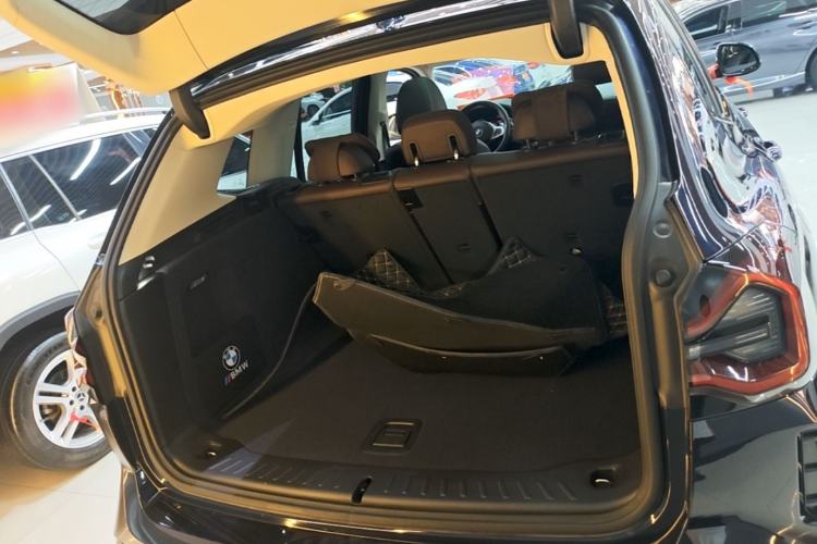 Used BMW X3 2022 Second Facelift xDrive30i Leading Edition M Night Sky Package Trunk