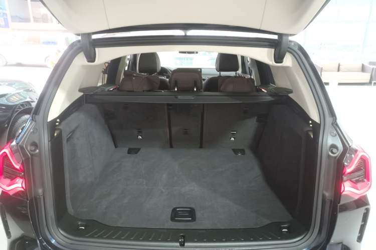 Used BMW X3 2022 xDrive25i M Sport Package Trunk