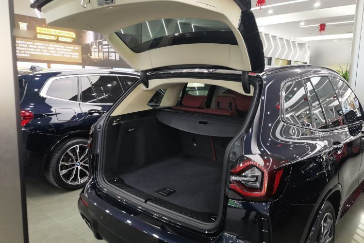 Used BMW X3 2022 Second Facelift xDrive30i Leading Edition M Night Sky Package Trunk