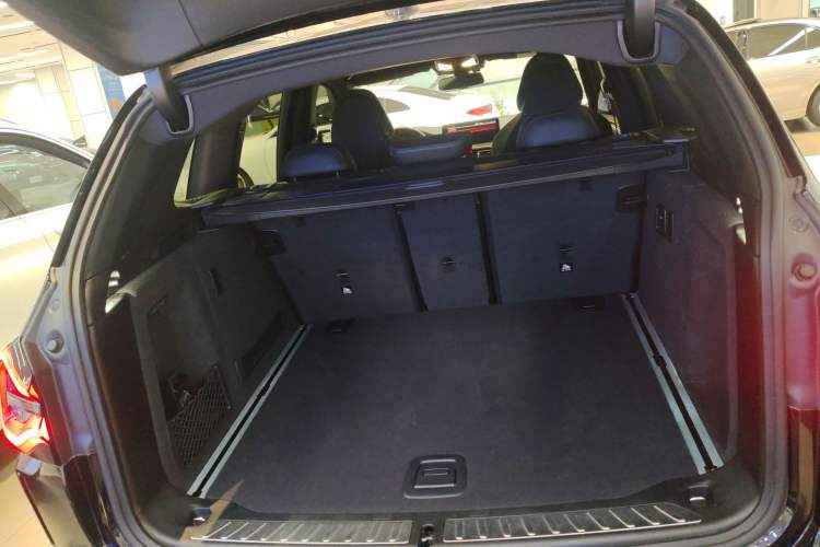 Used BMW X3 2022 M40i Trunk