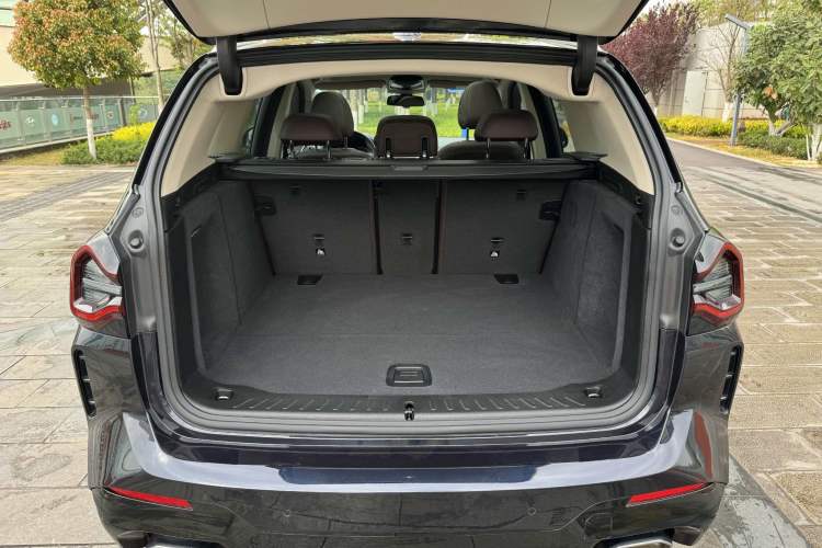 Used BMW X3 2022 xDrive25i M Sport Package Trunk