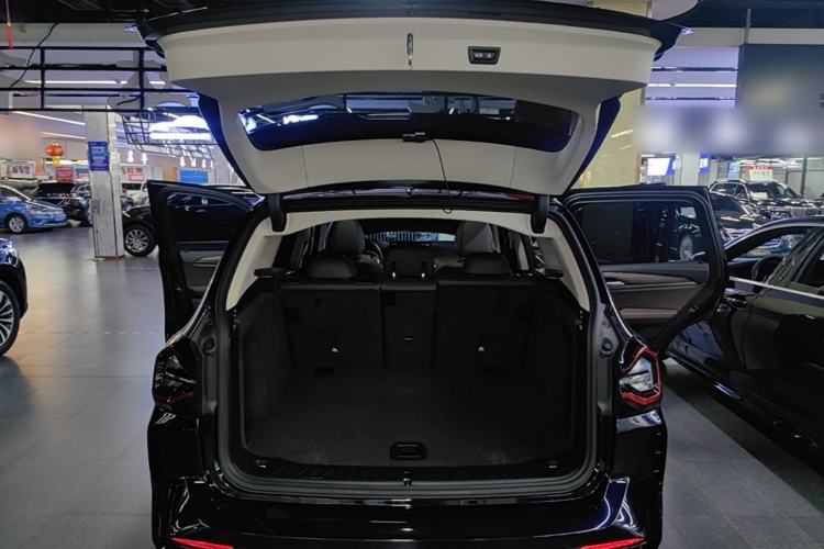Used BMW X3 2022 xDrive30i Luxury Model M Night Sky Package Trunk