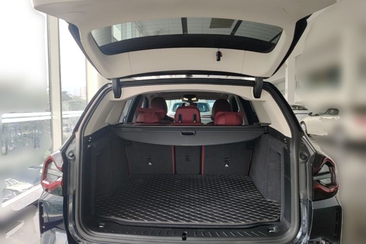 Used BMW X3 2022 xDrive25i M Sport Package Trunk