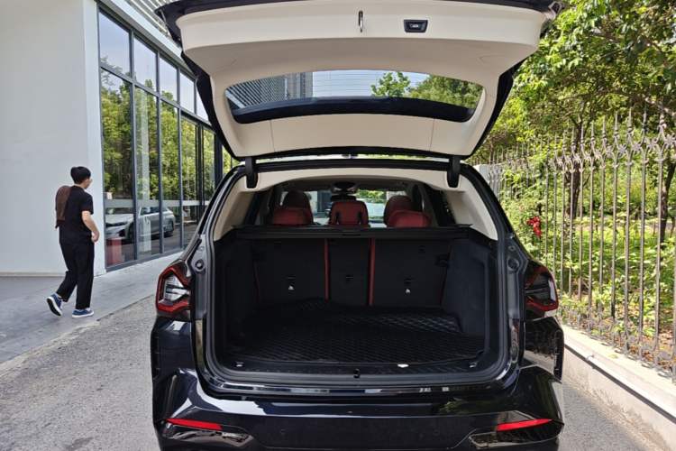 Used BMW X3 2022 Restyled xDrive25i M Sport Package Trunk