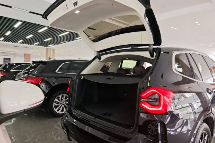 Used BMW X3 2022 Restyled xDrive25i M Sport Package Trunk