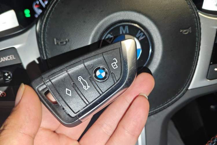 Used BMW X3 2022 M40i Vehicle Key