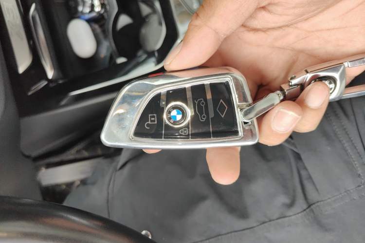 Used BMW X3 2022 Second Facelift xDrive30i Leading Edition M Night Sky Package Vehicle Key