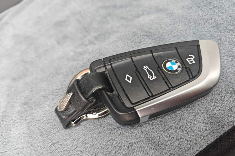 Used BMW X3 2022 xDrive25i M Sport Package Vehicle Key