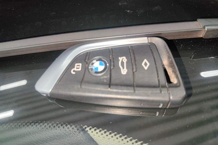 Used BMW X3 2022 xDrive30i Luxury Model M Night Sky Package Vehicle Key
