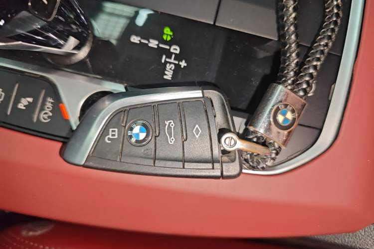 Used BMW X3 2022 Second Facelift xDrive30i Luxury Edition M Night Sky Package Vehicle Key