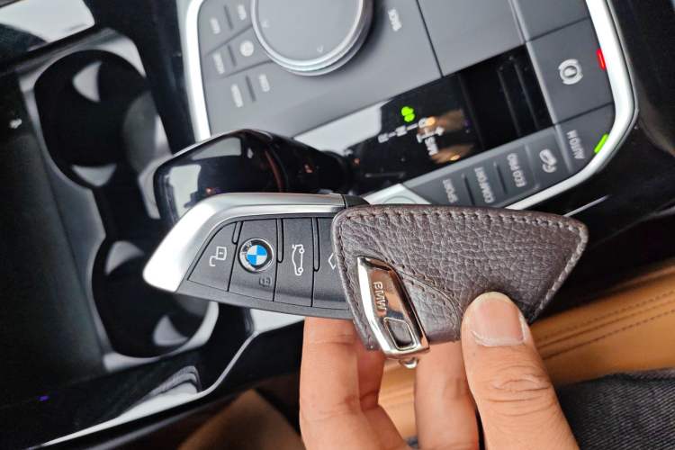 Used BMW X3 2022 M40i Vehicle Key