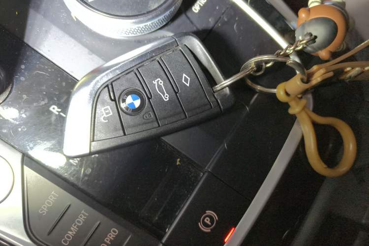 Used BMW X3 2022 xDrive25i M Sport Package Vehicle Key