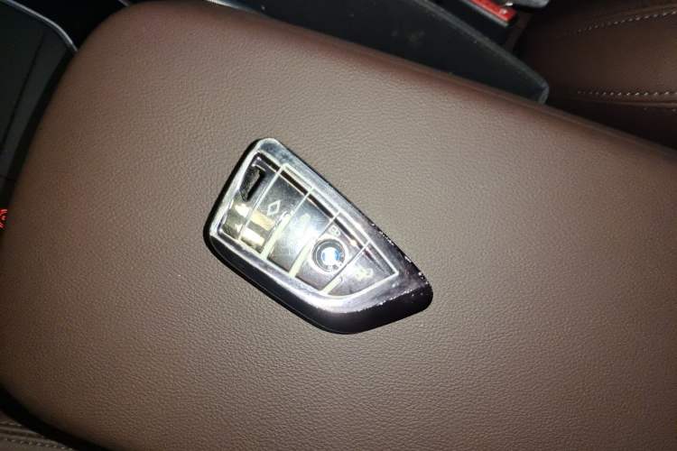 Used BMW X3 2022 xDrive25i M Sport Package Vehicle Key