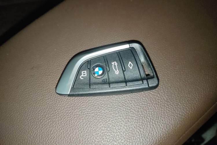 Used BMW X3 2022 Second Facelift xDrive30i Leading Edition M Night Sky Package Vehicle Key