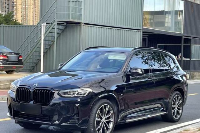 Ojetý BMW X3 2022 xDrive30i Luxury Model M Night Sky Package