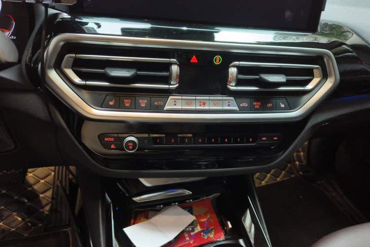 Used BMW X3 2022 Restyled xDrive25i M Sport Package Audio And AC Panel