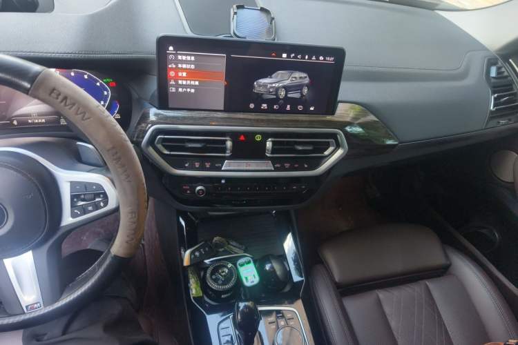 Used BMW X3 2022 xDrive30i Luxury Model M Night Sky Package Audio And AC Panel