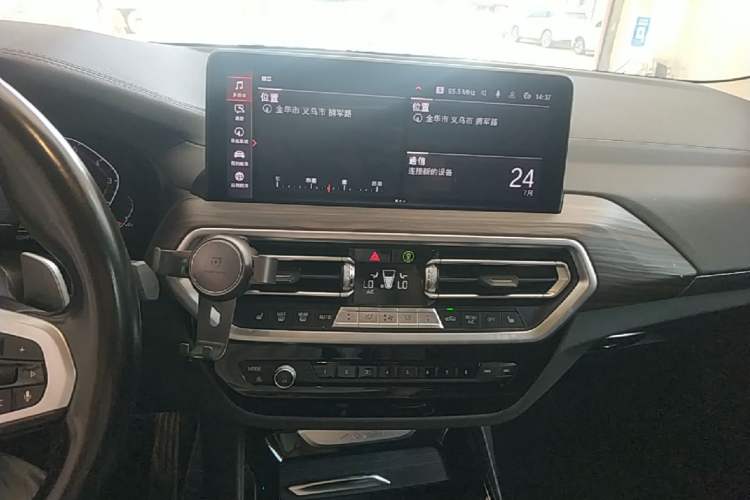 Used BMW X3 2022 xDrive30i Luxury Model M Night Sky Package Audio And AC Panel