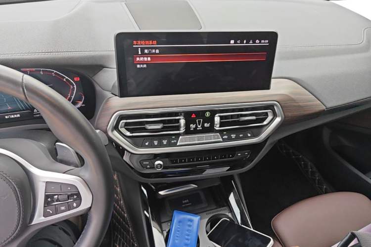 Used BMW X3 2022 Restyled xDrive30i Luxury Edition M Night Sky Package Audio And AC Panel