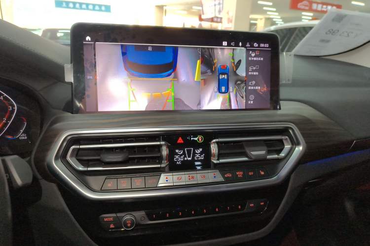 Used BMW X3 2022 Second Facelift xDrive30i Leading Edition M Night Sky Package Audio And AC Panel