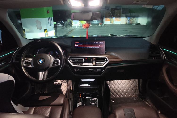 Used BMW X3 2022 xDrive25i M Sport Package Center Console