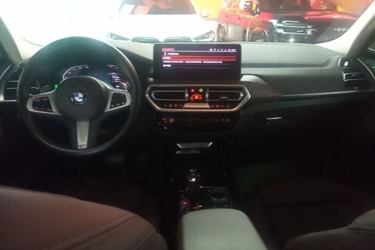 Used BMW X3 2022 xDrive30i Luxury Model M Night Sky Package Center Console