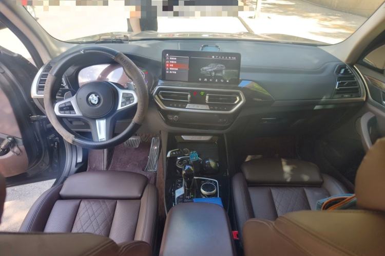 Used BMW X3 2022 xDrive30i Luxury Model M Night Sky Package Center Console