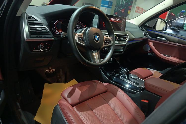 Used BMW X3 2022 Restyled xDrive30i Luxury Edition M Night Sky Package Center Console