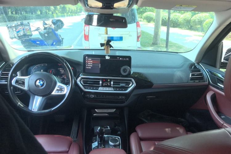 Used BMW X3 2022 xDrive25i M Sport Package Center Console