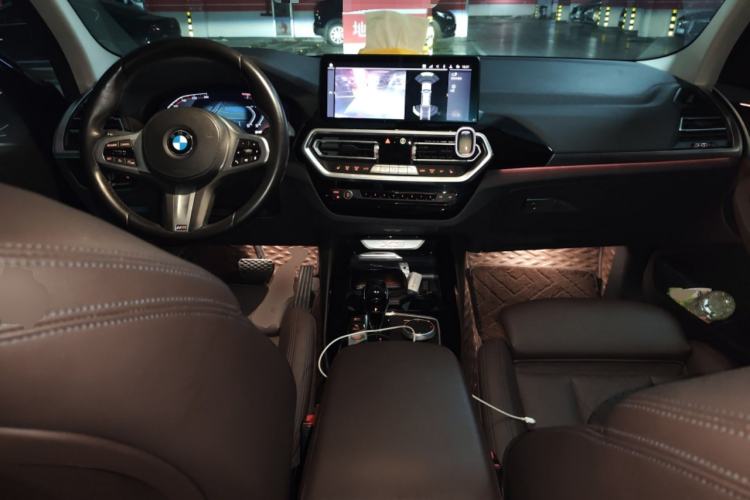 Used BMW X3 2022 xDrive25i M Sport Package Center Console