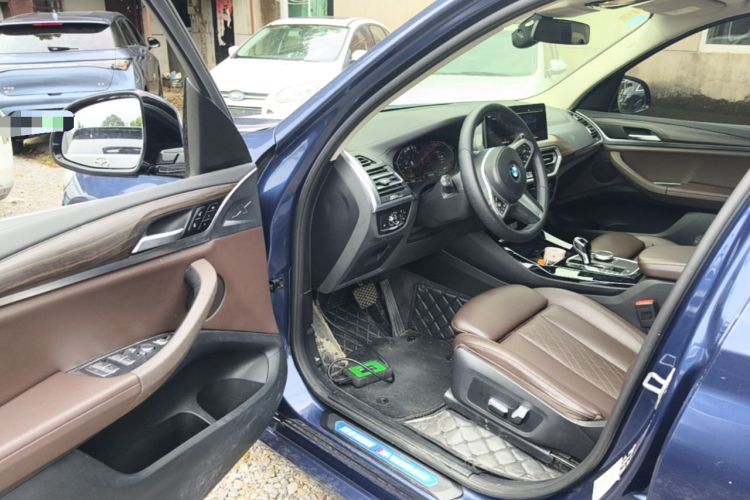 Used BMW X3 2022 xDrive25i M Sport Package Driver Seat
