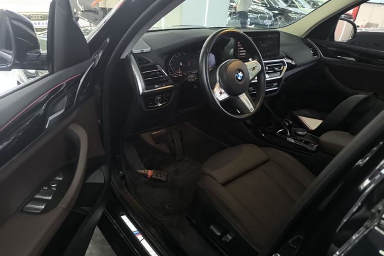 Used BMW X3 2022 Restyled xDrive25i M Sport Package Driver Seat