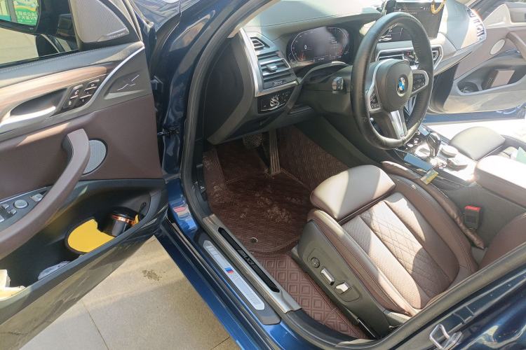 Used BMW X3 2022 xDrive30i Luxury Model M Night Sky Package Driver Seat