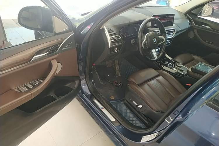 Used BMW X3 2022 xDrive30i Luxury Model M Night Sky Package Driver Seat