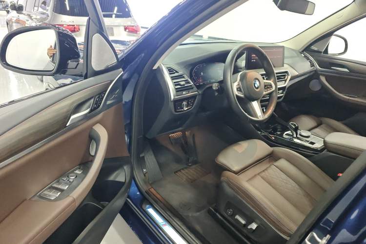 Used BMW X3 2022 xDrive30i Luxury Model M Night Sky Package Driver Seat