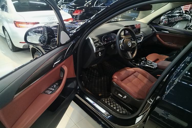 Used BMW X3 2022 xDrive30i Luxury Model M Night Sky Package Driver Seat
