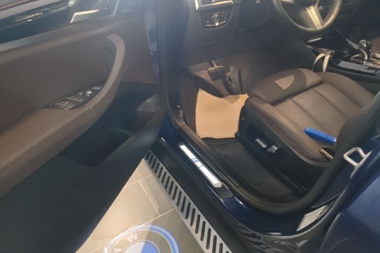 Used BMW X3 2022 xDrive25i M Sport Package Driver Seat