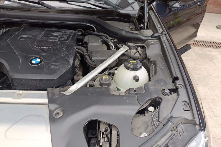 Used BMW X3 2022 Second Facelift xDrive30i Leading Edition M Night Sky Package Engine Bay Left