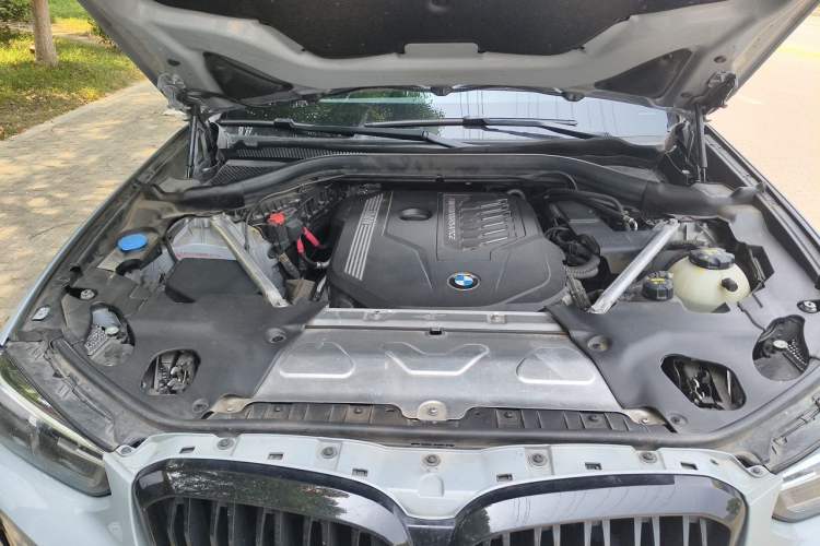 Used BMW X3 2022 M40i Engine Bay