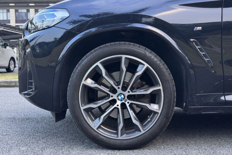 Used BMW X3 2022 Second Facelift xDrive30i Leading Edition M Night Sky Package Exterior 2