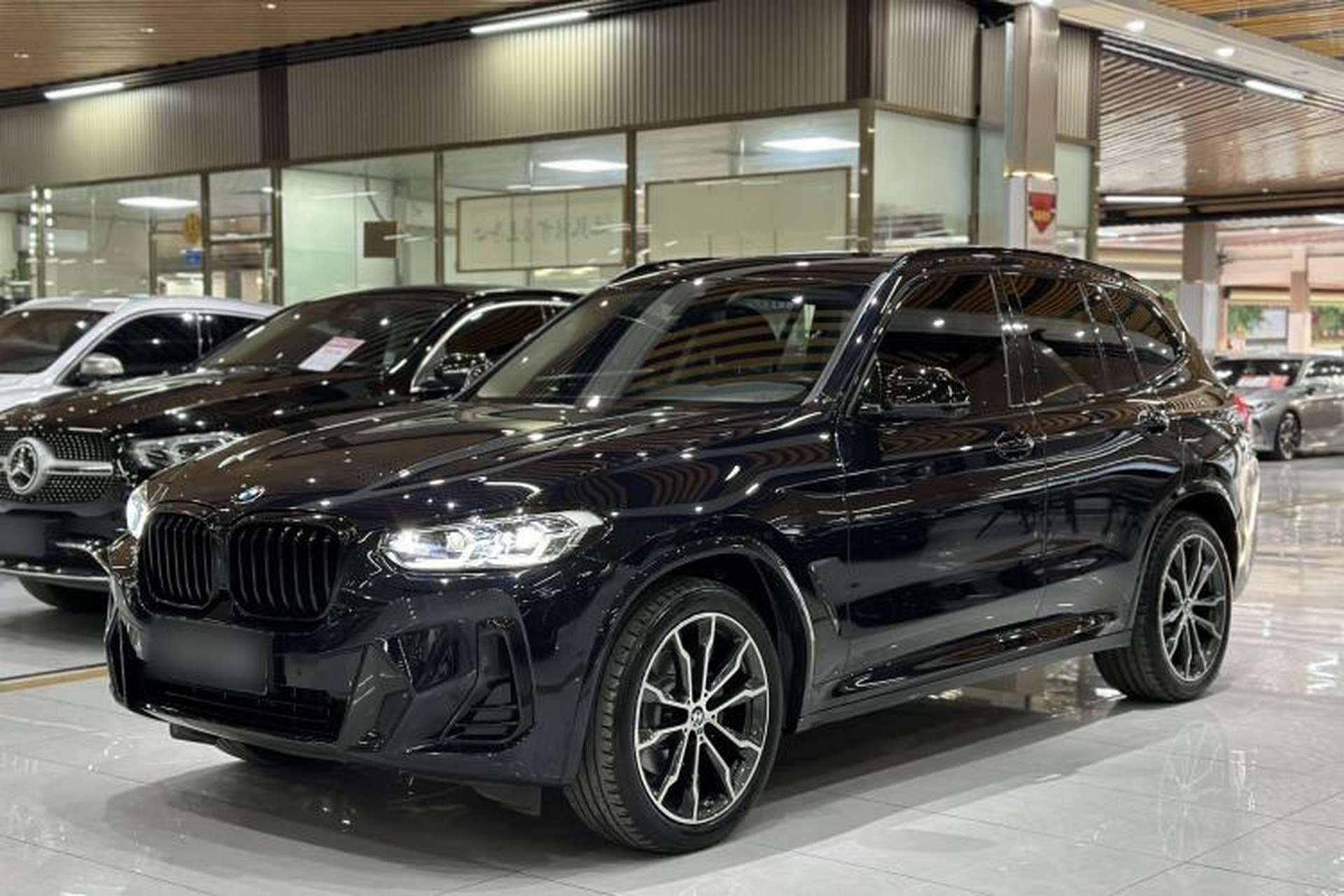 Used BMW X3 2022 Facelift xDrive30i Luxury Edition M Night Edition Package Front Left 45 Deg