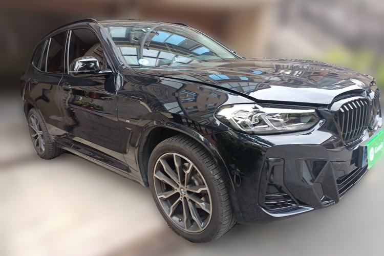 Used BMW X3 2022 Second Facelift xDrive30i Leading Edition M Night Sky Package Front Right 45 Deg