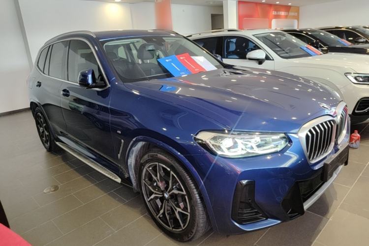Used BMW X3 2022 xDrive25i M Sport Package Front Right 45 Deg